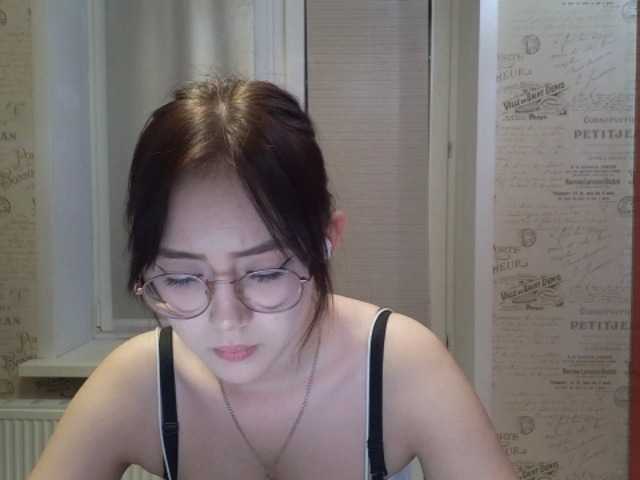 MyrleHenggeler live cam on BongaCams