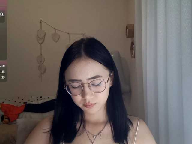 MyrleHenggeler live cam on BongaCams