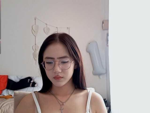MyrleHenggeler live cam on BongaCams