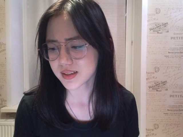 MyrleHenggeler live cam on BongaCams