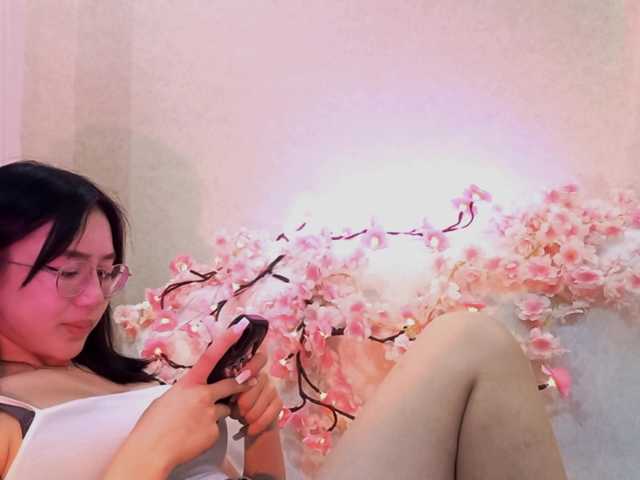 MyrleHenggeler live cam on BongaCams