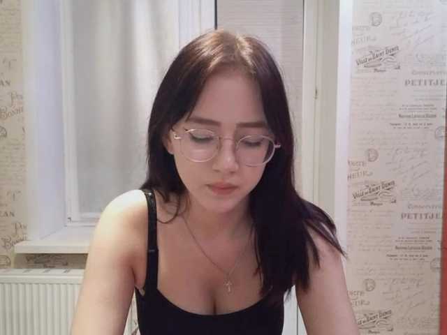 MyrleHenggeler live cam on BongaCams