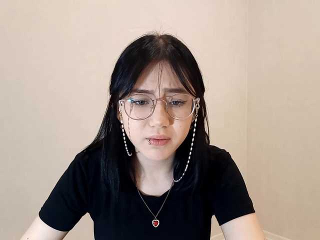 MyrleHenggeler's BongaCams show and profile