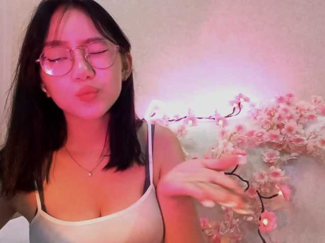 MyrleHenggeler live cam on BongaCams