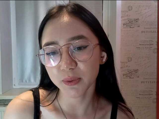 MyrleHenggeler live cam on BongaCams