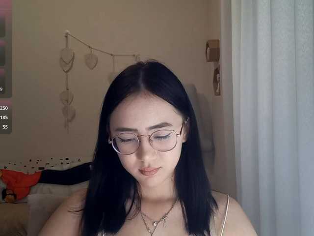 MyrleHenggeler live cam on BongaCams