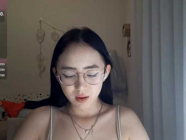 MyrleHenggeler live cam on BongaCams