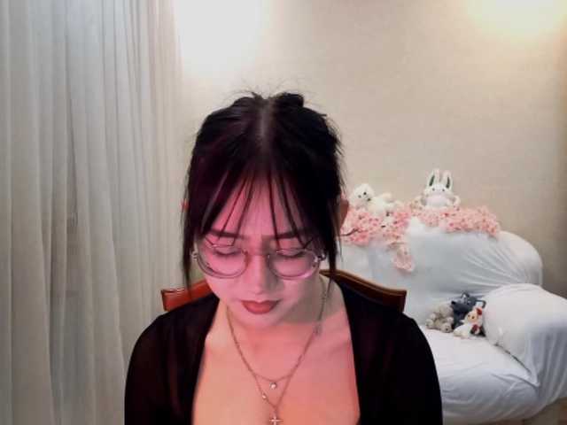 MyrleHenggeler live cam on BongaCams