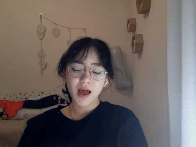 MyrleHenggeler live cam on BongaCams