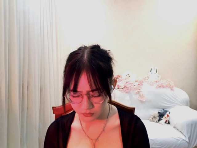MyrleHenggeler live cam on BongaCams