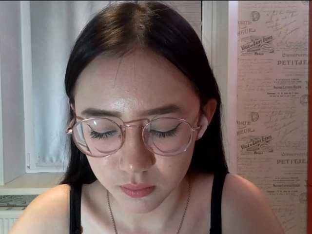 MyrleHenggeler live cam on BongaCams