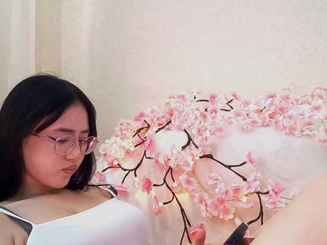 MyrleHenggeler live cam on BongaCams