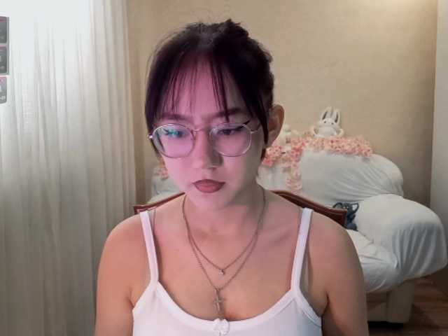 MyrleHenggeler live cam on BongaCams