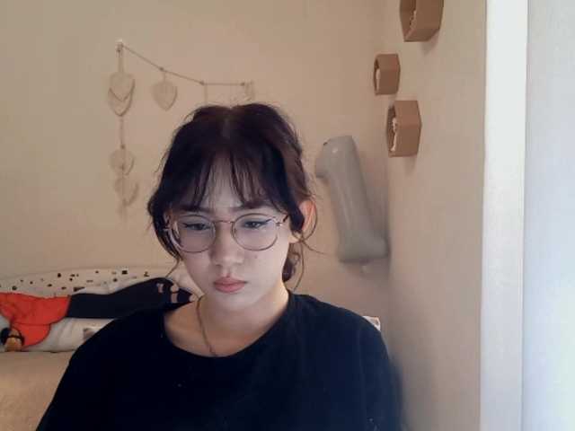 MyrleHenggeler live cam on BongaCams