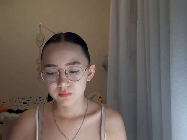 MyrleHenggeler live webcam show