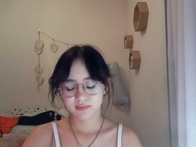 MyrleHenggeler live cam on BongaCams
