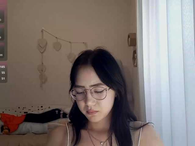 MyrleHenggeler live cam on BongaCams