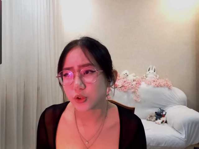 MyrleHenggeler live cam on BongaCams