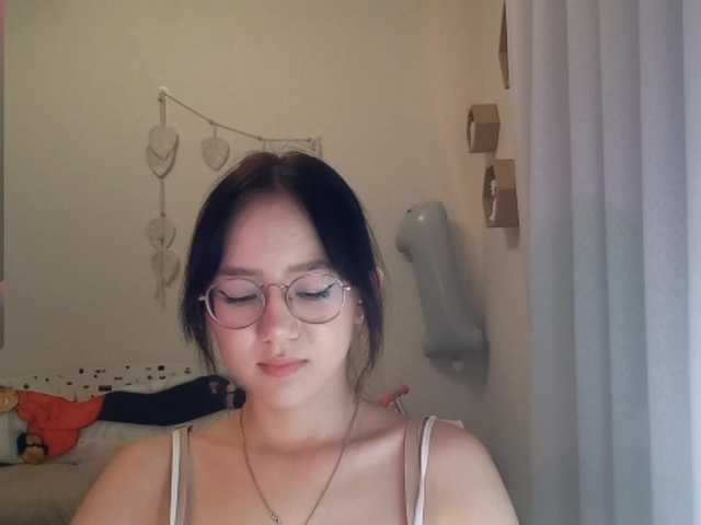 MyrleHenggeler live cam on BongaCams