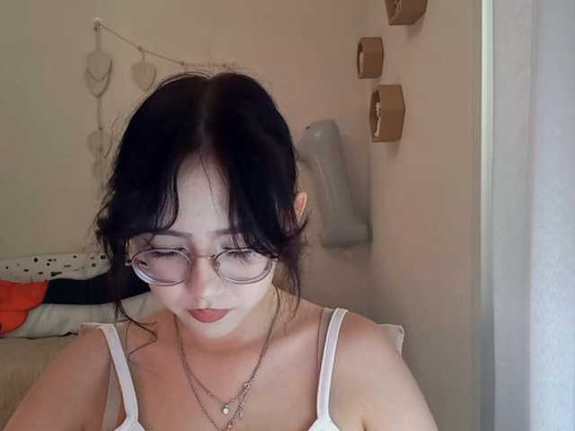 MyrleHenggeler live cam on BongaCams