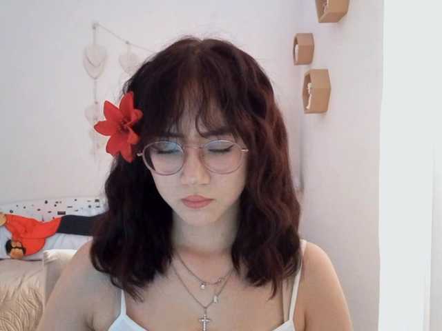 MyrleHenggeler live cam on BongaCams