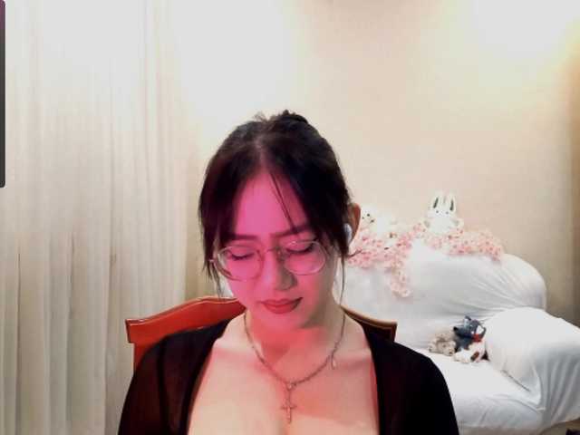 MyrleHenggeler live cam on BongaCams
