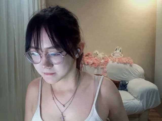 MyrleHenggeler live cam on BongaCams