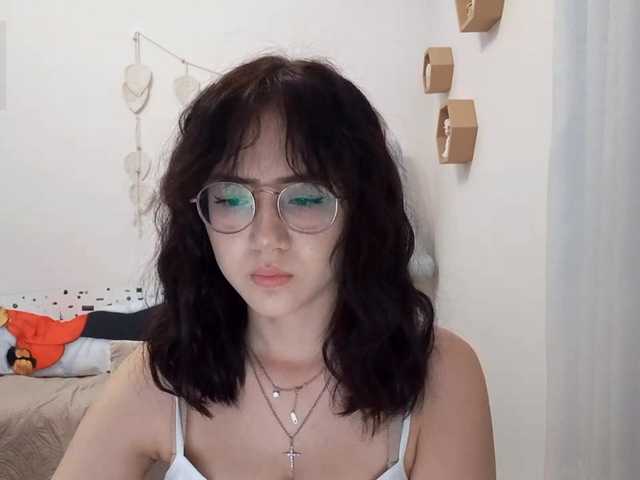 MyrleHenggeler live cam on BongaCams