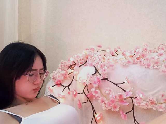 MyrleHenggeler live cam on BongaCams