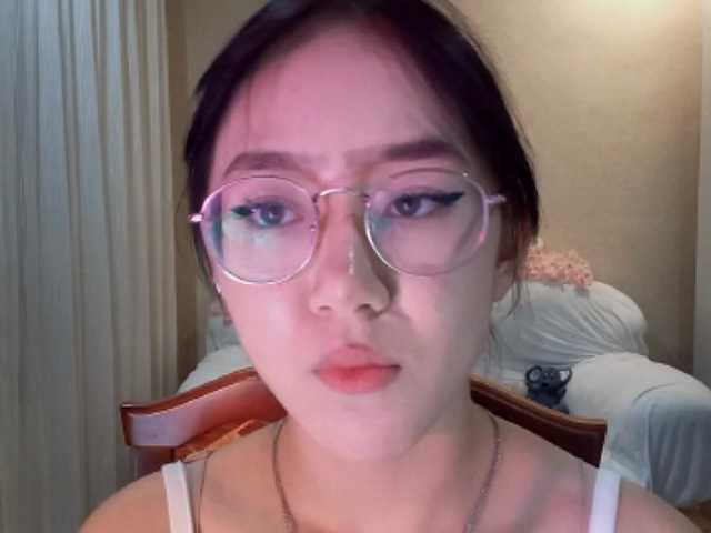 MyrleHenggeler live cam on BongaCams