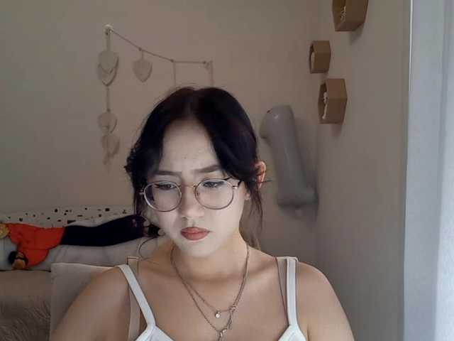 MyrleHenggeler live cam on BongaCams