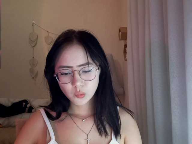 MyrleHenggeler live cam on BongaCams