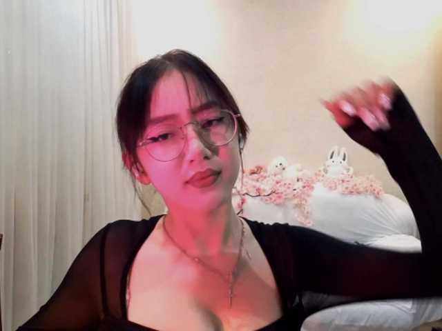 MyrleHenggeler live cam on BongaCams