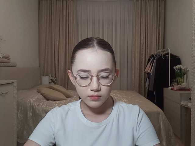 MyrleHenggeler live cam on BongaCams