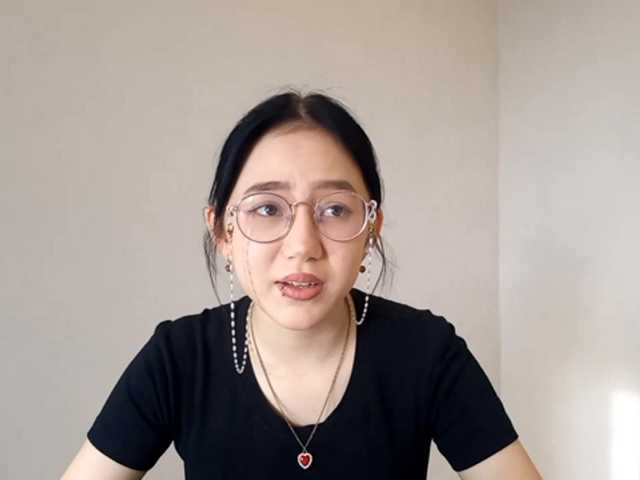 MyrleHenggeler's BongaCams show and profile