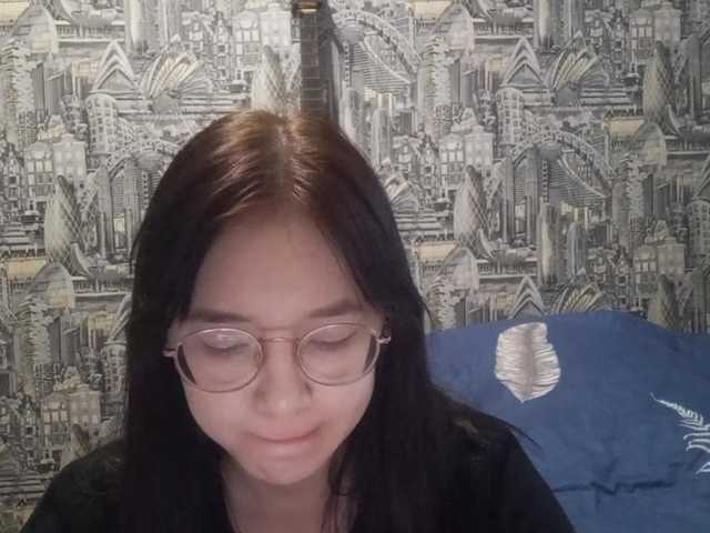 MyrleHenggeler live cam on BongaCams
