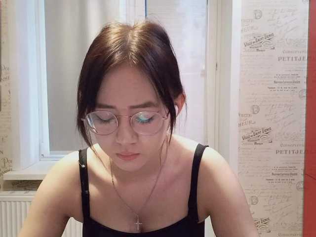 MyrleHenggeler live cam on BongaCams