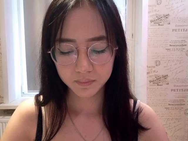 MyrleHenggeler live cam on BongaCams