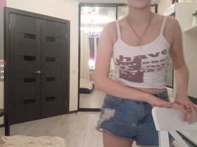 MyrleHenggeler live cam on BongaCams