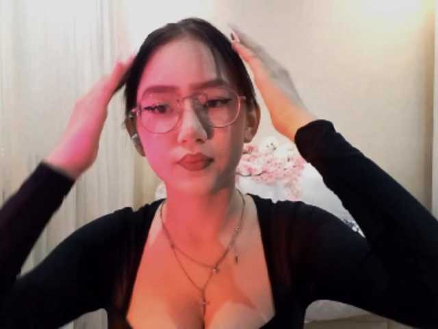 MyrleHenggeler live cam on BongaCams
