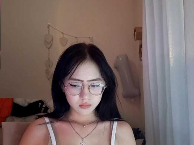 MyrleHenggeler live cam on BongaCams
