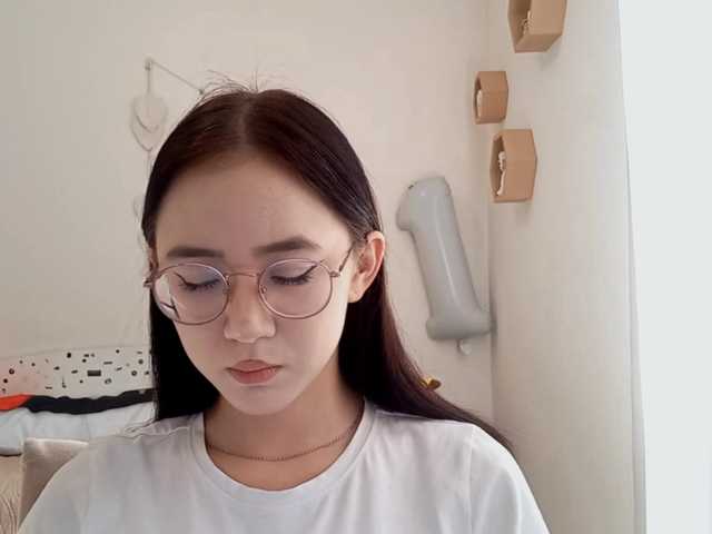 MyrleHenggeler live cam on BongaCams