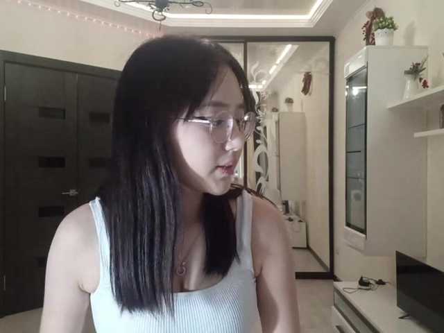 MyrleHenggeler live cam on BongaCams