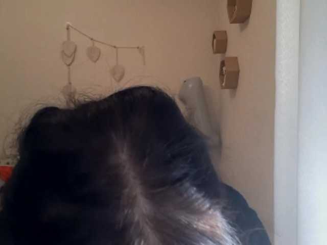 MyrleHenggeler live cam on BongaCams