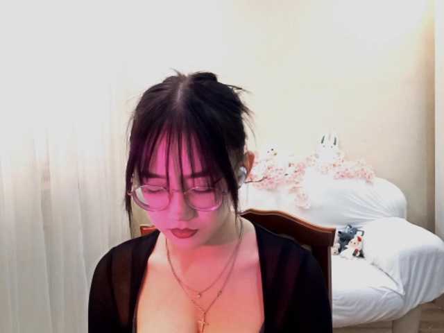 MyrleHenggeler live cam on BongaCams