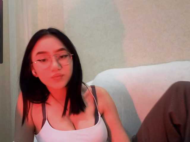 MyrleHenggeler live cam on BongaCams