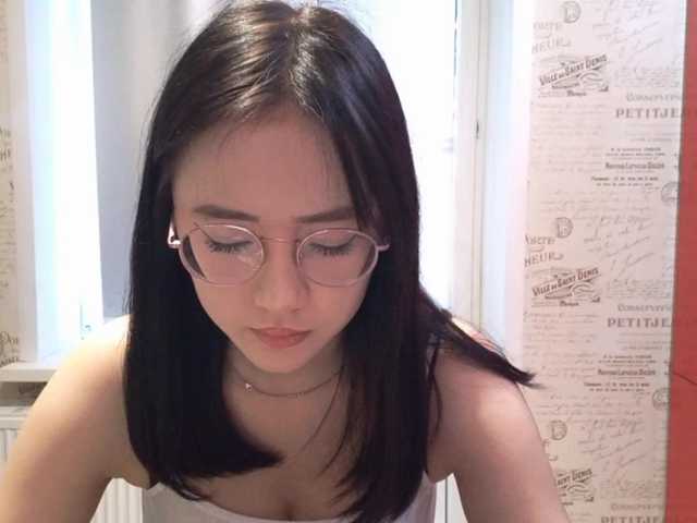 MyrleHenggeler live cam on BongaCams
