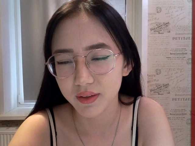 MyrleHenggeler live cam on BongaCams