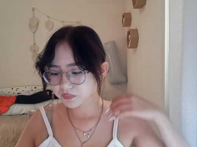 MyrleHenggeler live cam on BongaCams