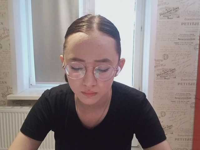 MyrleHenggeler live cam on BongaCams